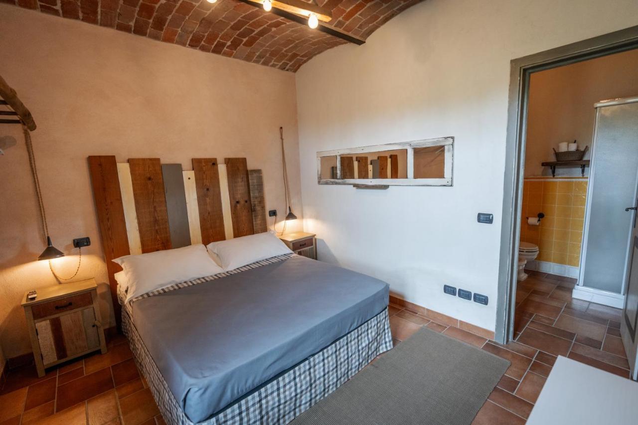 Gilda E I Suoi Amici Bed and Breakfast Neive Eksteriør billede